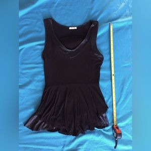 Y2k Lovely 123 black fit/flare sleeveless top, leather like accents.